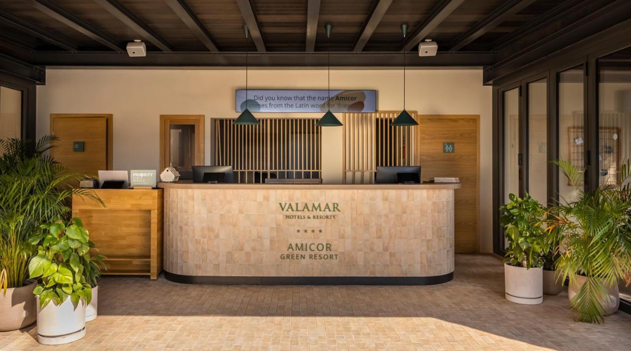 Valamar Amicor Resort Stari Grad  Exterior foto